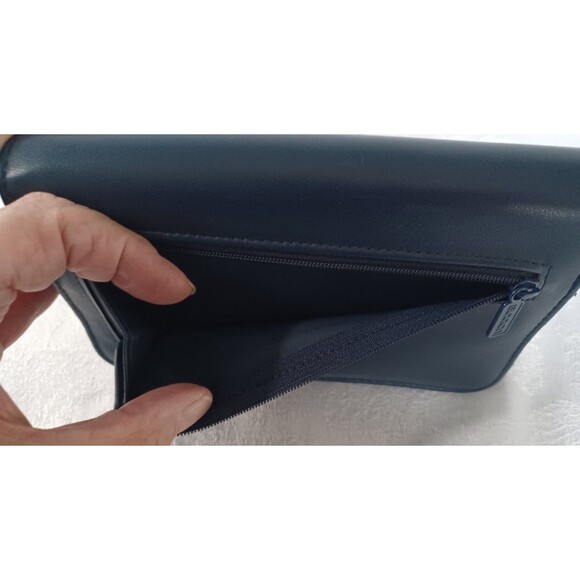 BUXTON SOFT LEATHER GOLD CHAIN STRAP BLUE CROSSBODY PURSE WALLET CLUTCH BAG - Picture 10 of 13